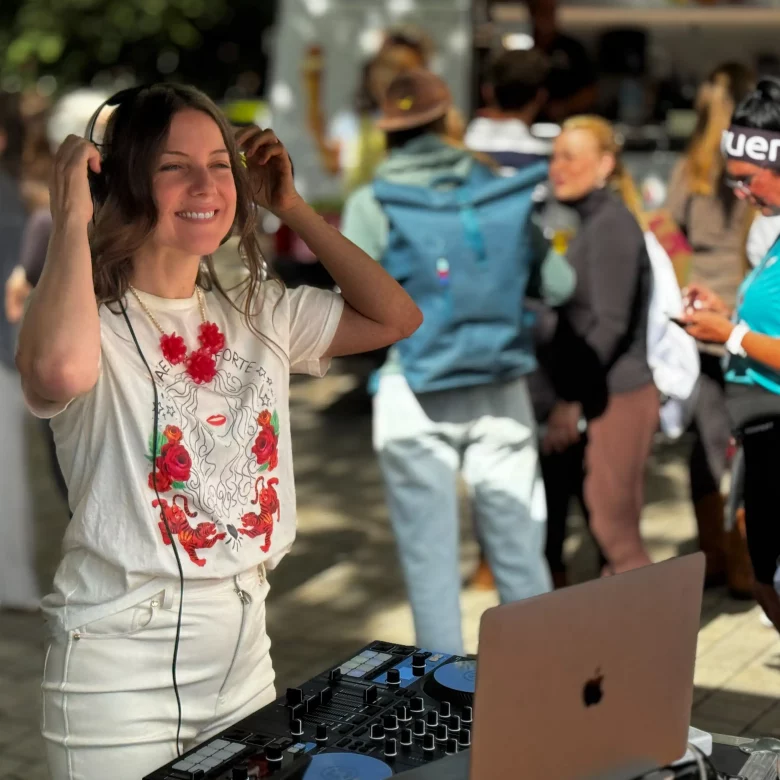 Tropical Beats und pure Energie: DJ Mabrant beim Kassel Marathon
